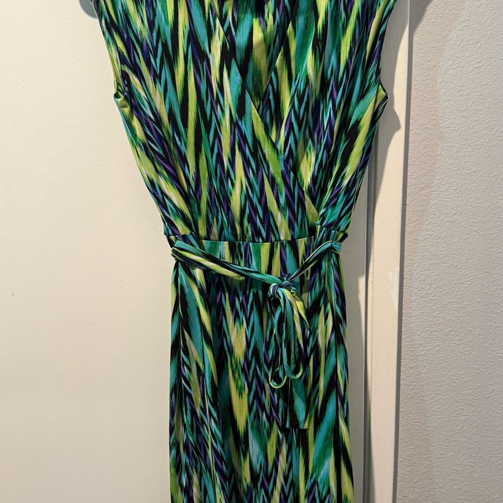 GLAMOUR Vibrant Green Patterned Dress